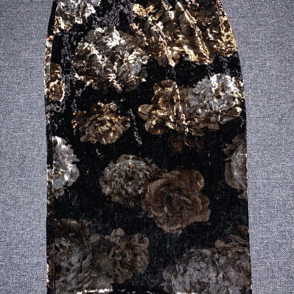 Set - Picture 3 of 3